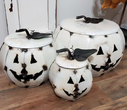 Halloween Set of 3 Metal Nesting Pumpkins ~ White