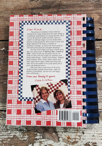Vintage Gooseberry Patch Cookbook "A Pinch of This" | Vintage Character