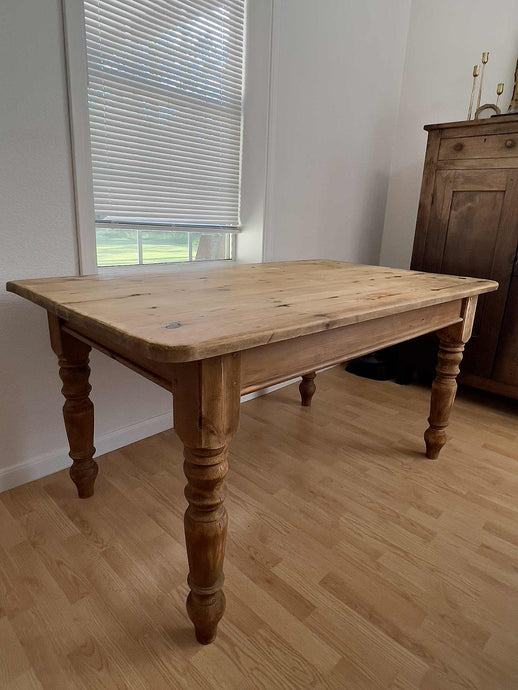 Antique English Pine Table