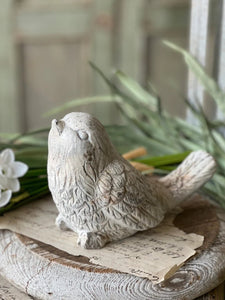 Concrete Rustic Wren Perched Bird | Vintage Character