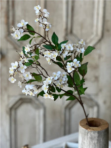 Canterbury White Hydrangea Spray | Vintage Character