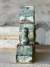 Load image into Gallery viewer, Olde World Corbels Set of 2