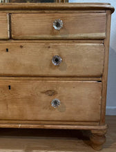 Load image into Gallery viewer, Antique English Pine Dresser