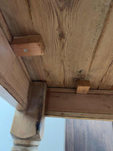 Load image into Gallery viewer, Antique English Pine Table