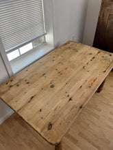 Load image into Gallery viewer, Antique English Pine Table