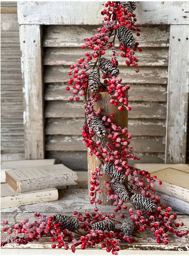 Christmas Snowcloaked Red Berries Garland 5Ft | Vintage Character