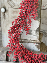 Load image into Gallery viewer, Christmas Resplendent Red Berries Garland 5Ft